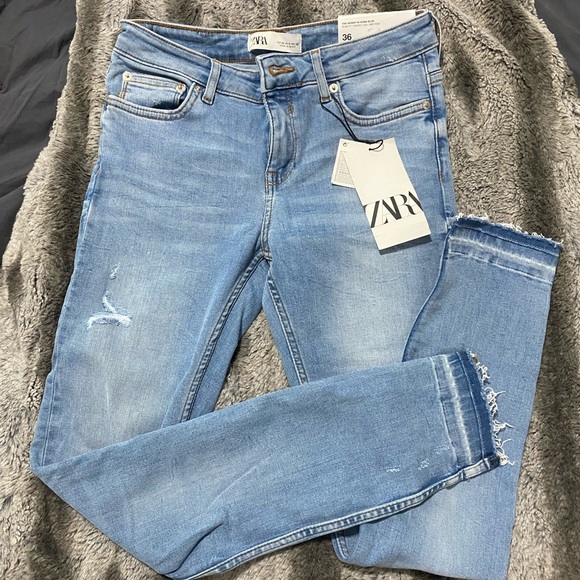 Zara Denim - NWT ZARA SKINNY JEANS
